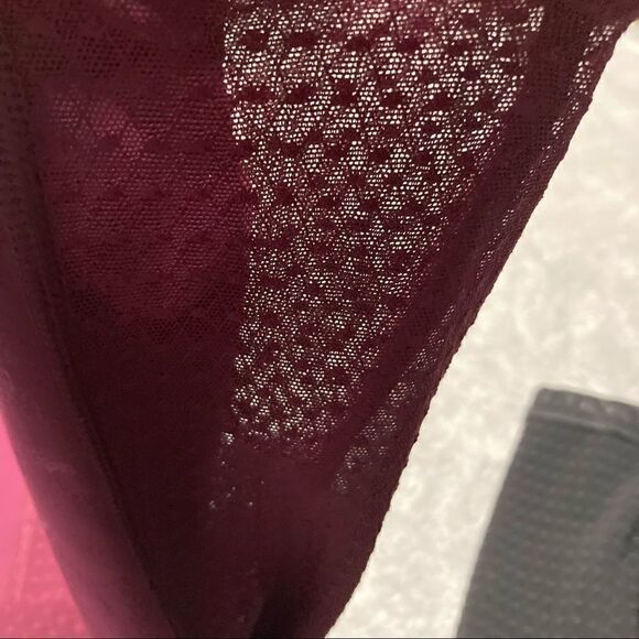 Victoria’s Secret SPORT Knockout Tight Leggings Sheer Mesh Cut Outs, Women’s XS - Picture 4 of 10